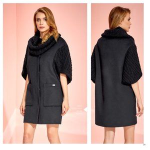 Black Coat with detachable collar.
